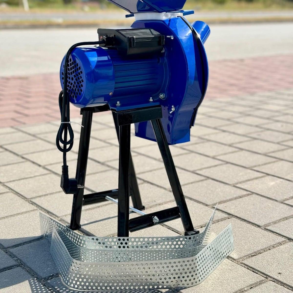 Mlin čekićar STRAUS sa postoljem — slika 3