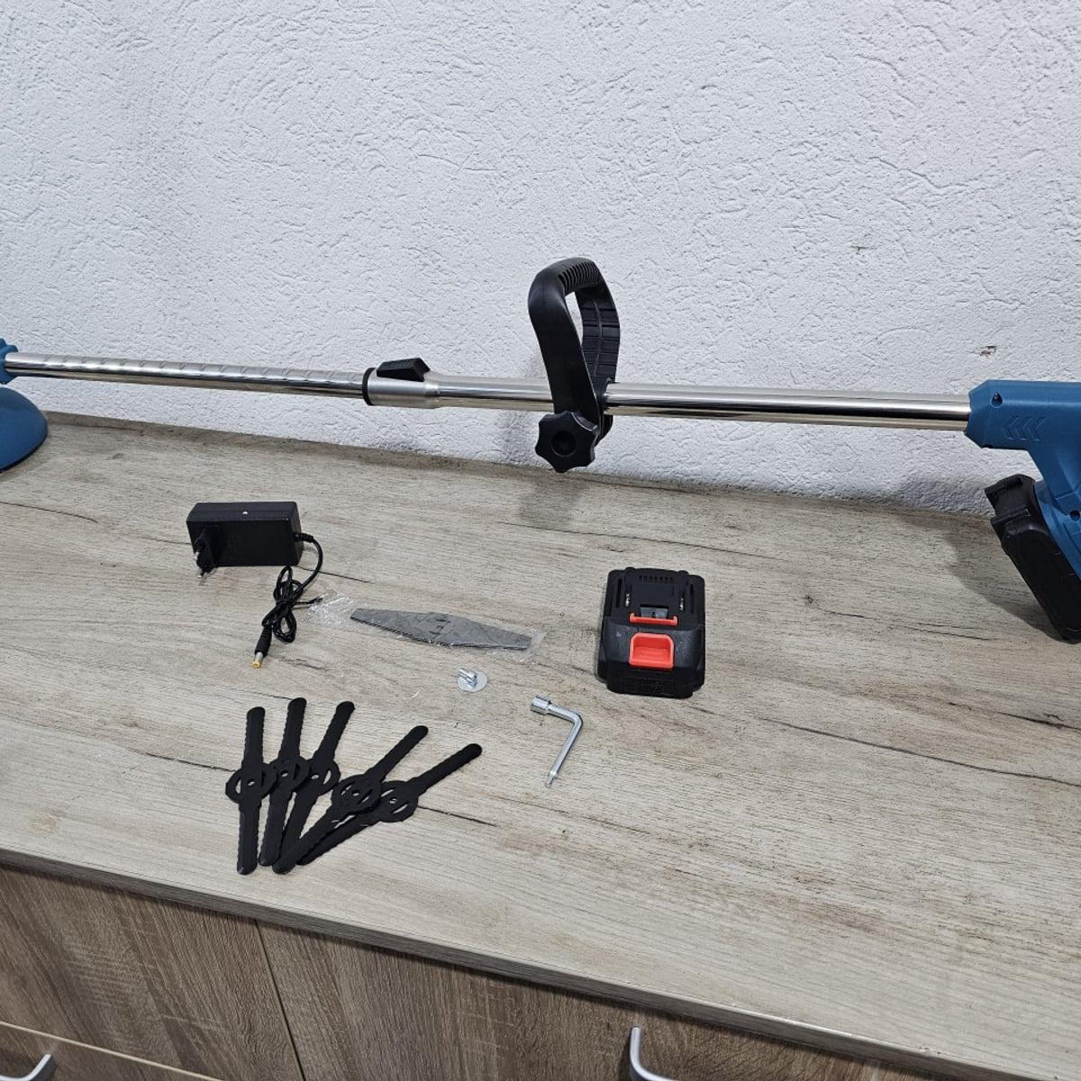 Aku trimer MAKITA sa 2 baterije i 7 nastavaka — slika 2